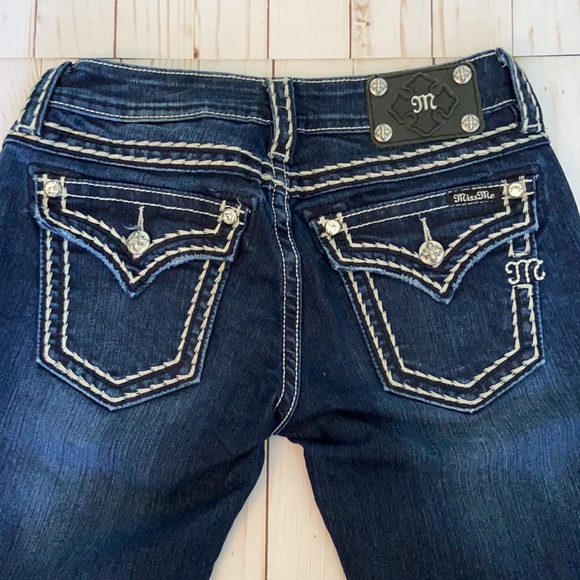 MISS ME| Signature Skinny - Picture 11 of 15